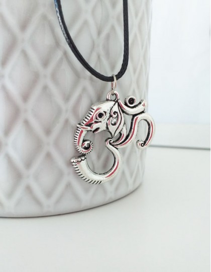 Colar com Ganesha (prateado)