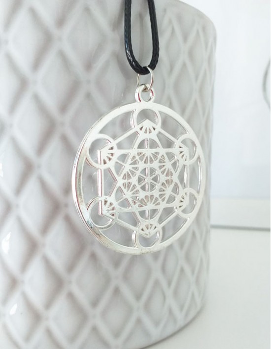 Colar com Cubo de Metatron (prateado)