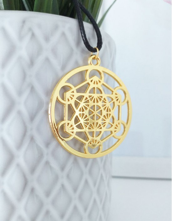 Colar com Cubo de Metatron (dourado)