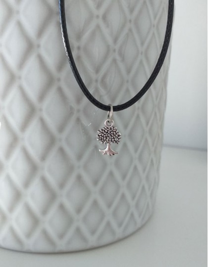 Colar com Árvore da Vida (prateado)