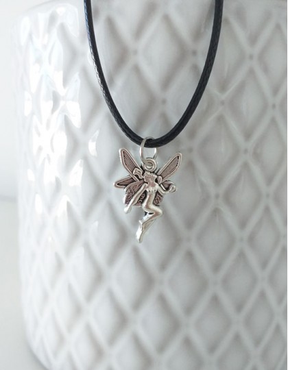 Colar com Fada (prateado)