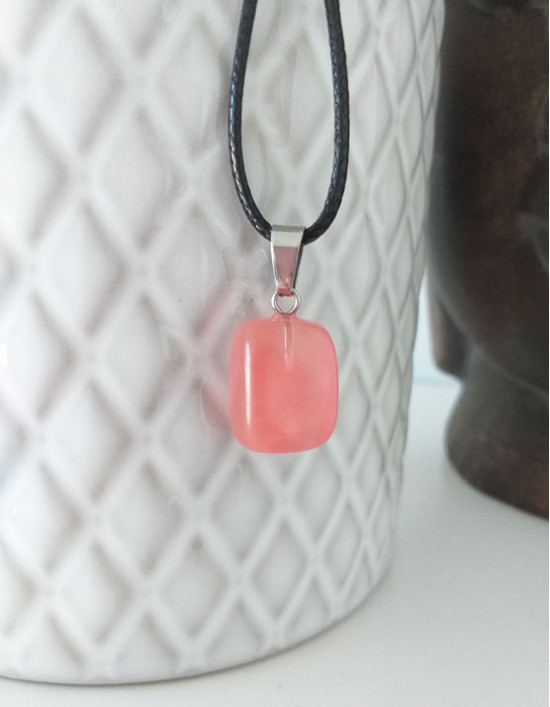 Colar com Quartzo Cereja