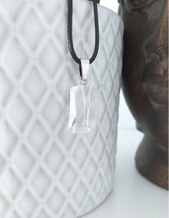 Colar com Quartzo Cristal