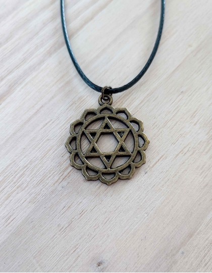Colar com Anahata (4º chakra)