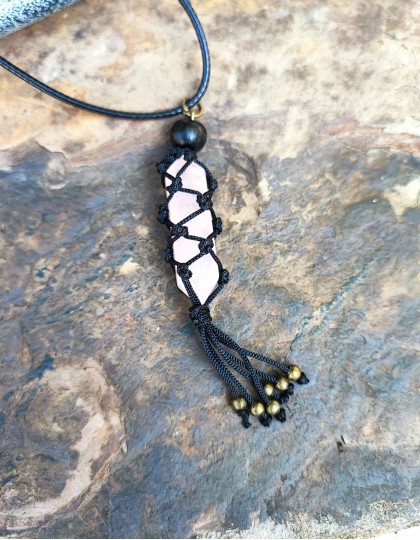 Colar de Rede - Quartzo Rosa (Obelisco)