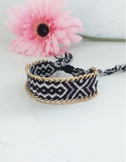 Pulseira Boho em Linha